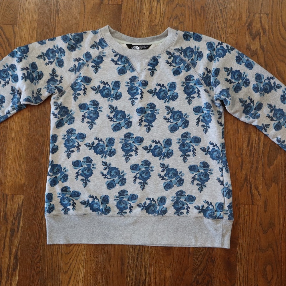 The North Face Crew Blue Flower Sweatshirt Medium